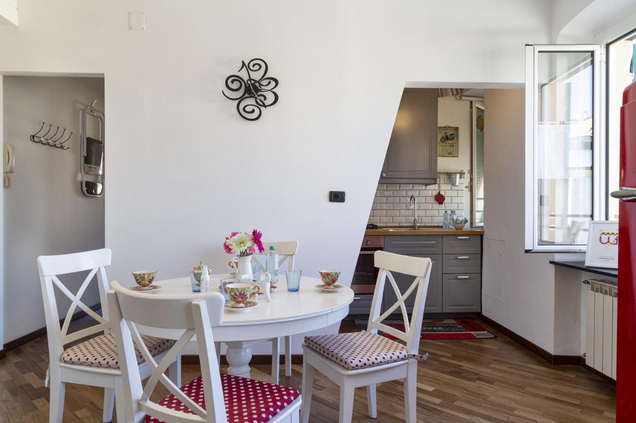 Colore E Stile Nel Centro Di Genova By Wonderful Italy Apartment Exterior photo